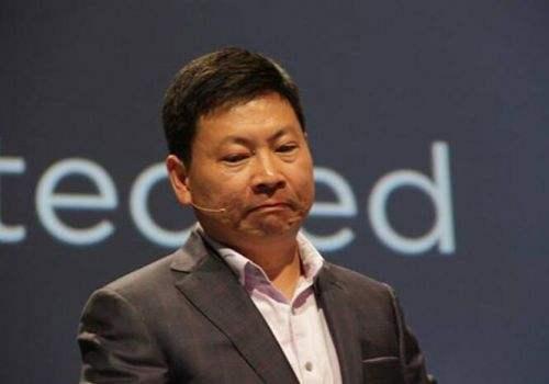 华为“塔山计划”刷屏！自己建厂造芯？行业人士坦言，这比登天还难